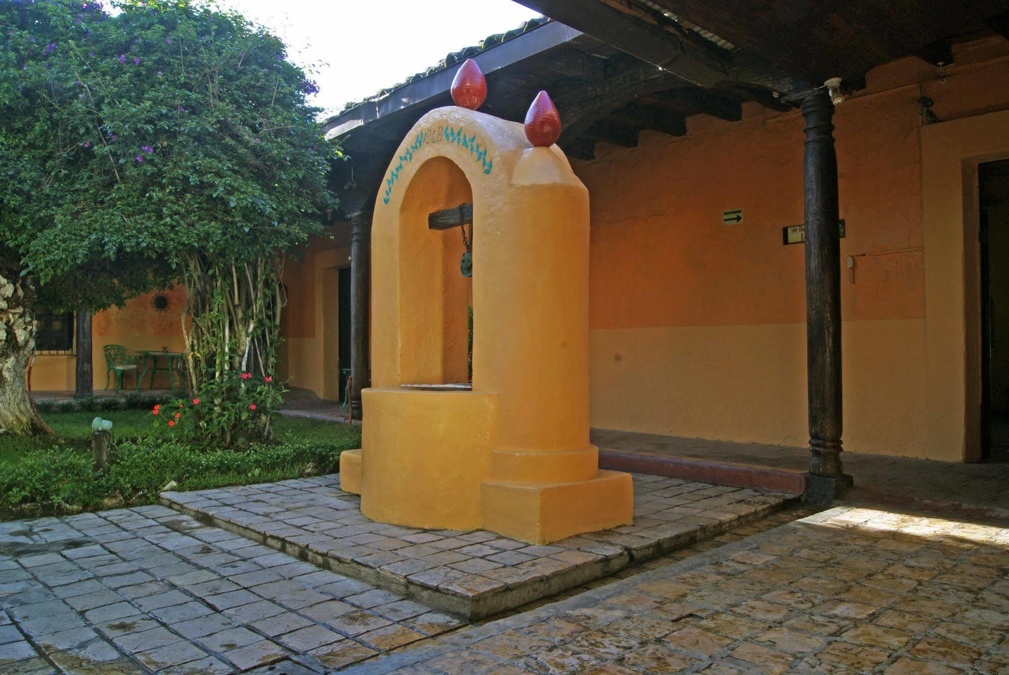 Hotel Plaza Santo Domingo San Cristóbal de Las Casas Exterior foto